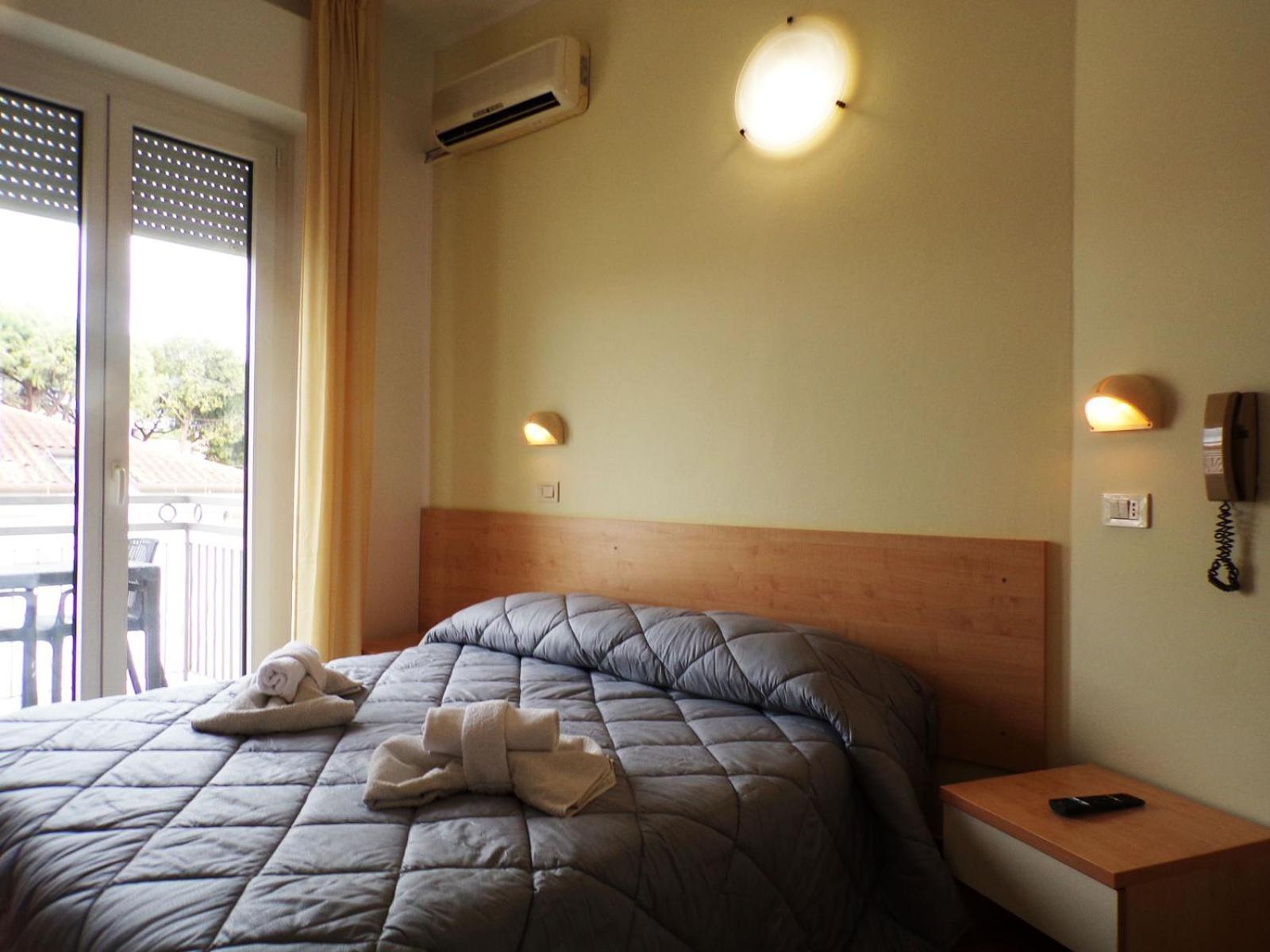 Hotel Frida Rimini Bagian luar foto